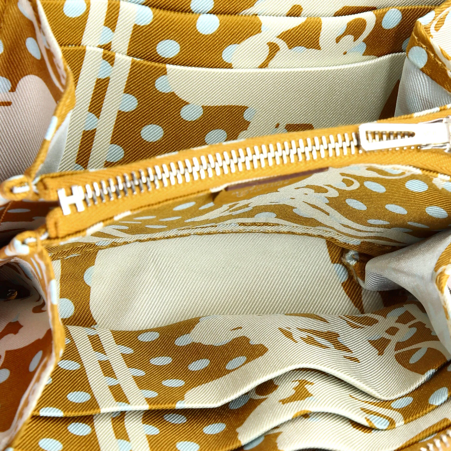 Azap Zip Around Wallet Silk'in Epsom Compact