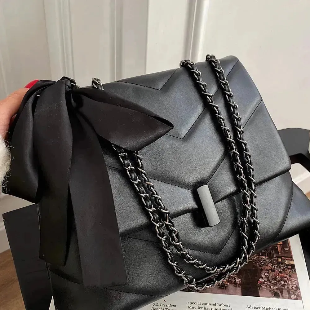 Murong Edgy Tote Bag