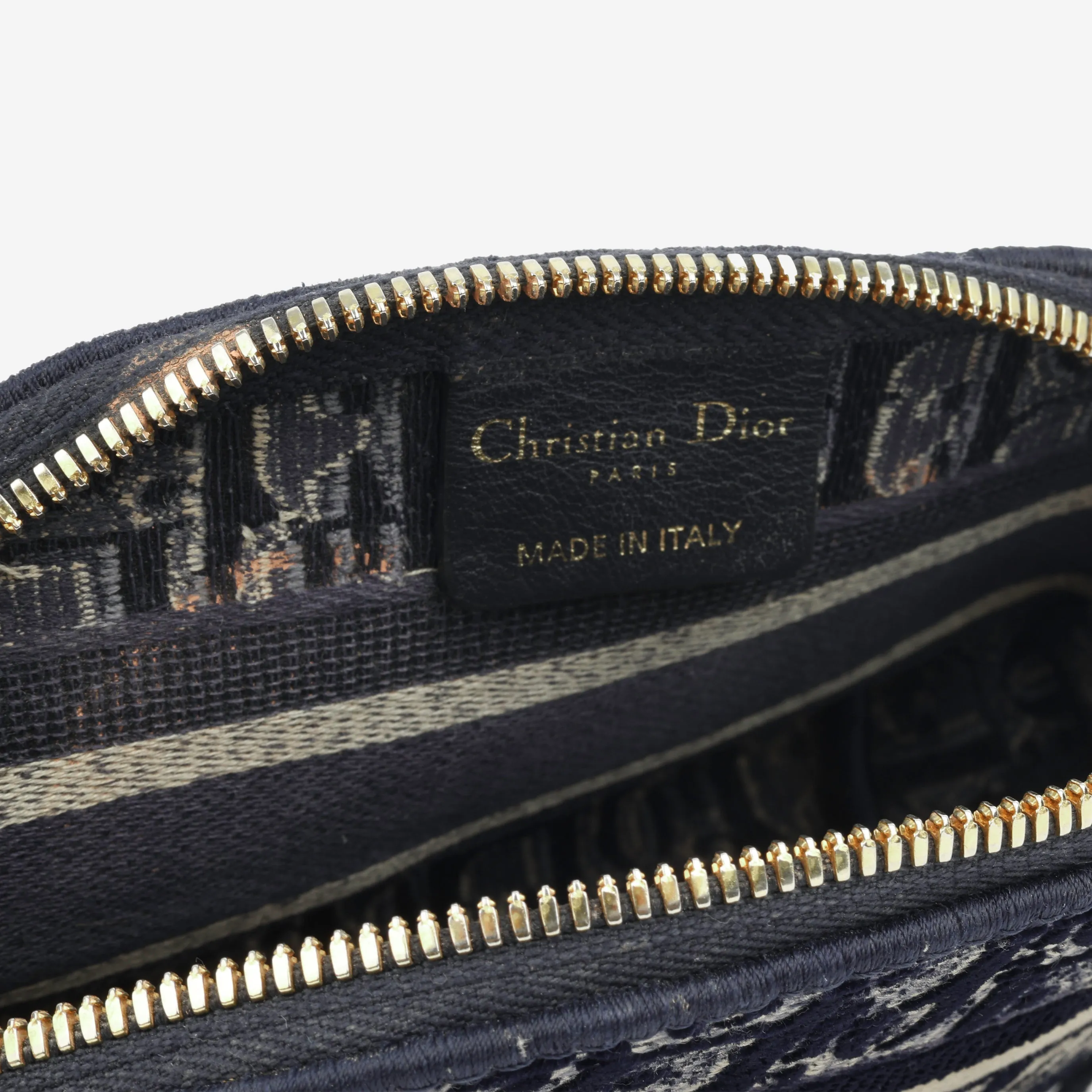 Toiletry Pouch Dome