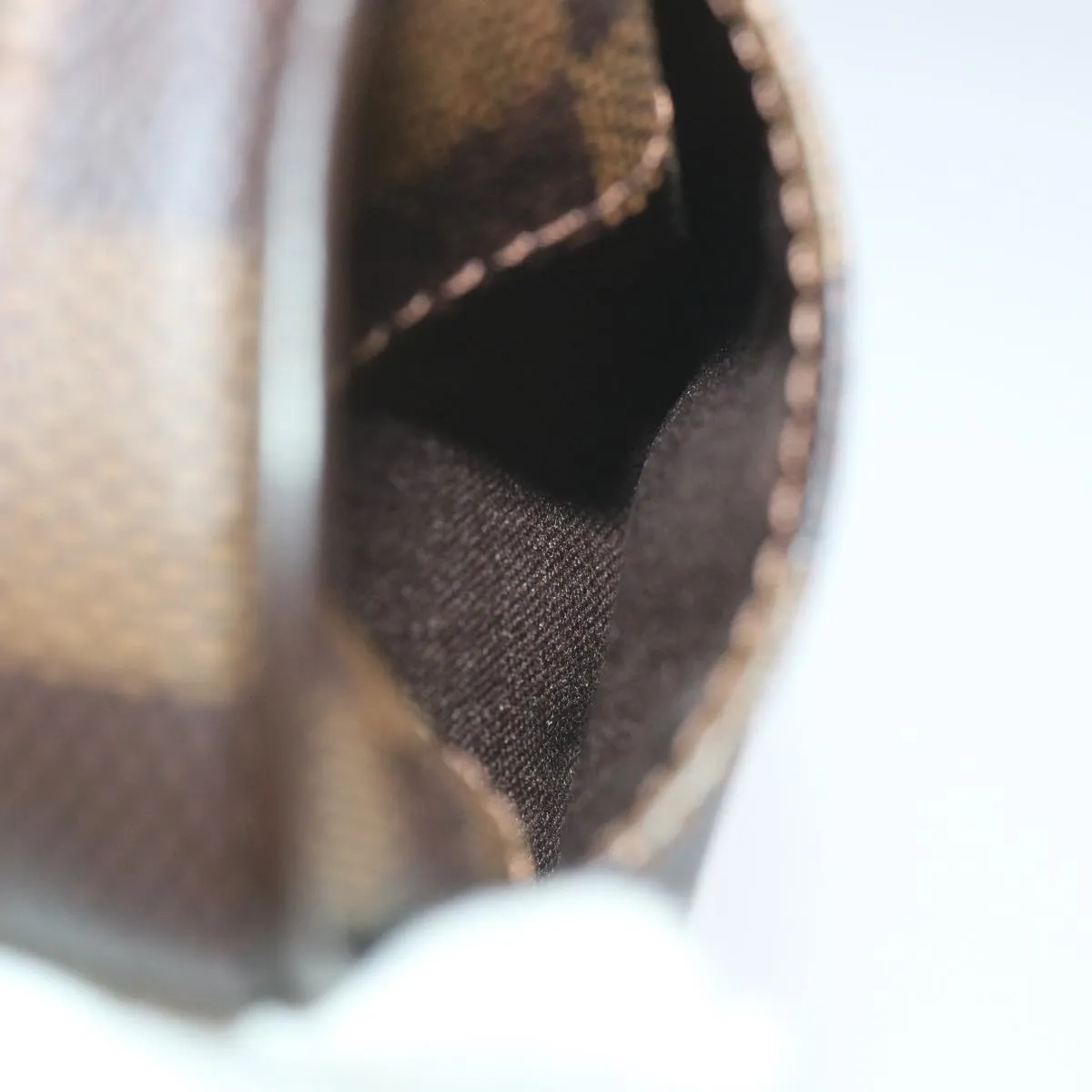 Trendy Inspired Louis Vuitton Damier Ebene Etui Okapi Pm Pouch N61738 Lv Auth Bs9699