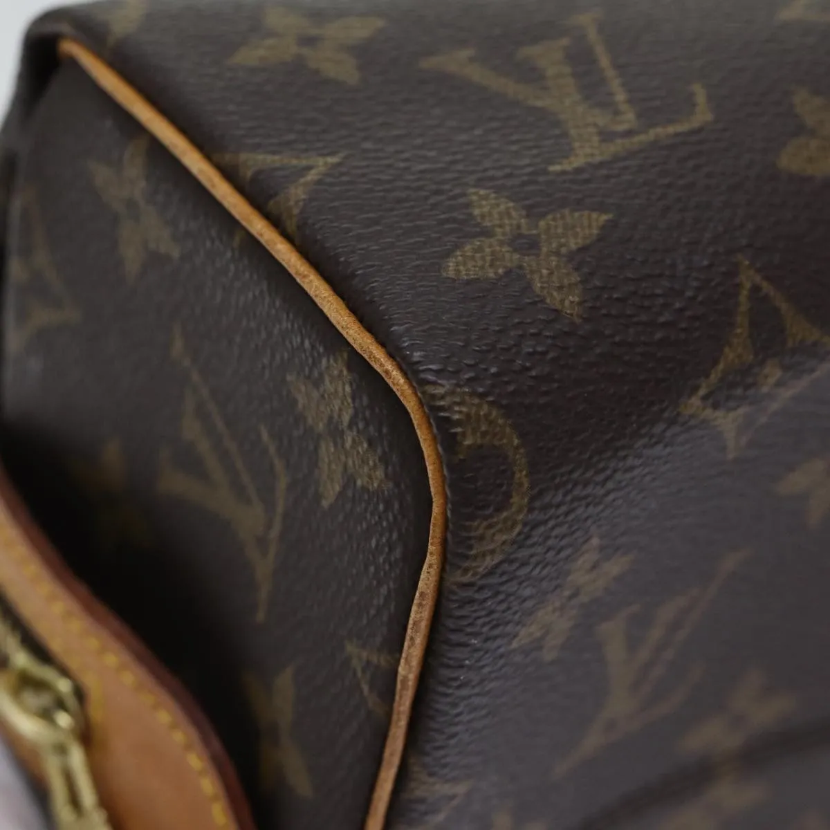 Trendy Inspired Louis Vuitton Monogram Trousse Patte Pression Cosmetic Pouch M47636 Auth Ar12515