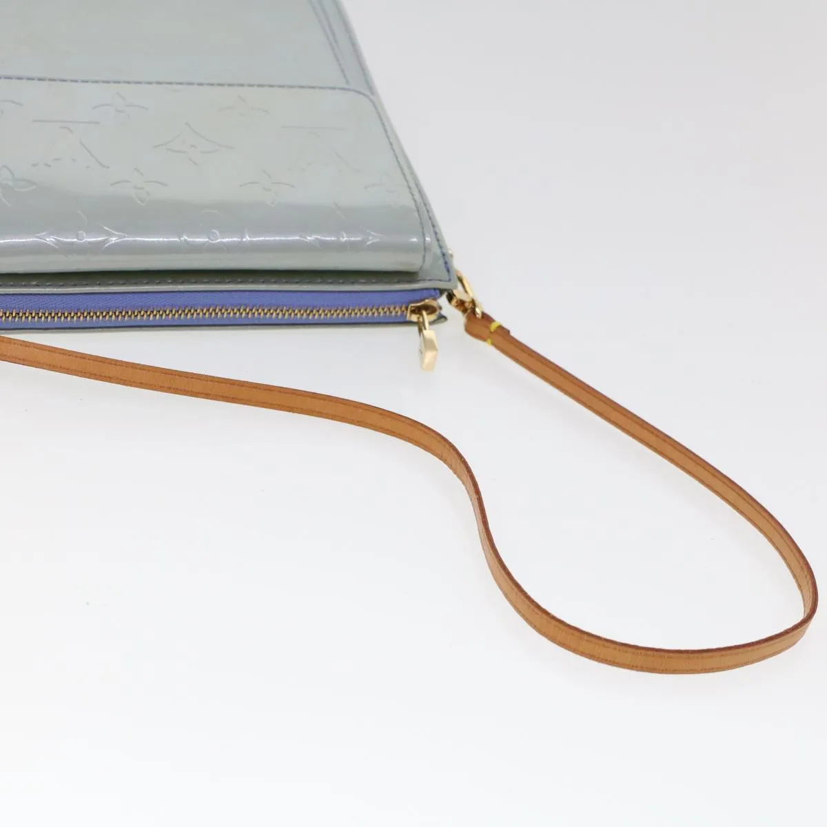 Trendy Inspired Louis Vuitton Monogram Vernis Motto Pouch Lavande M91224 Lv Auth 53055