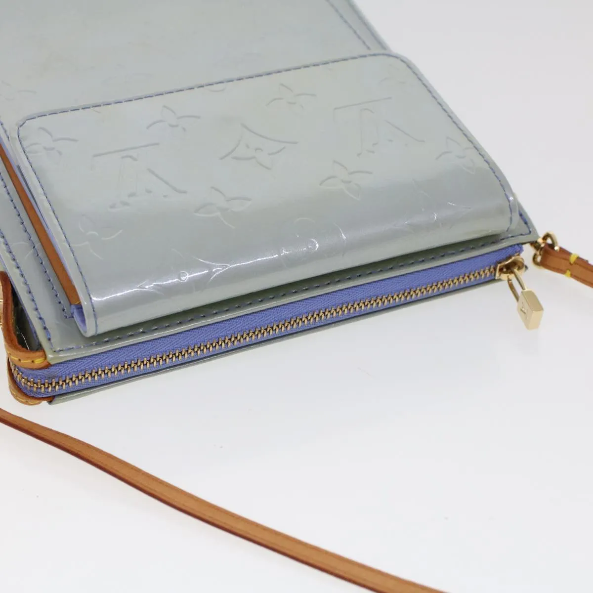 Trendy Inspired Louis Vuitton Monogram Vernis Motto Pouch Lavande M91224 Lv Auth 53055