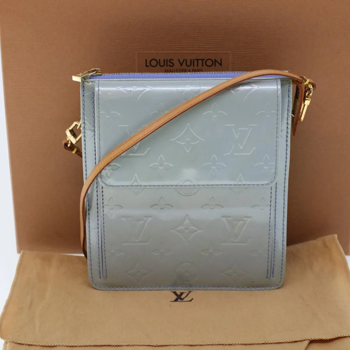 Trendy Inspired Louis Vuitton Monogram Vernis Motto Pouch Lavande M91224 Lv Auth 53055